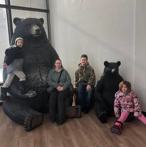 Meet your Posher, Laura